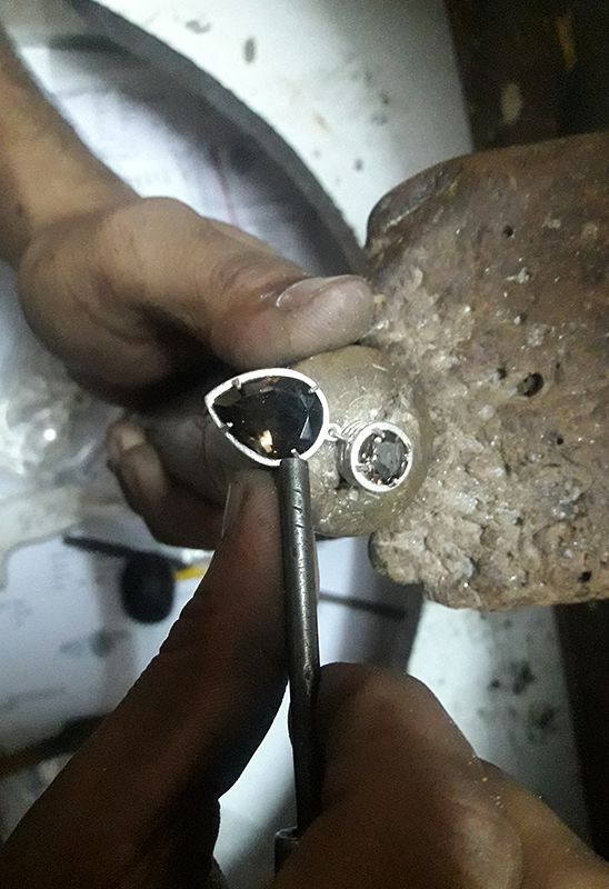 Here’s Why DWS Jewellery Must Be Your Go-To Jewelry Maker in India